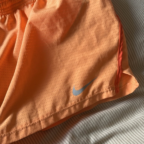 Nike dri fit shorts. Running. Orange. Large - Picture 3 of 6